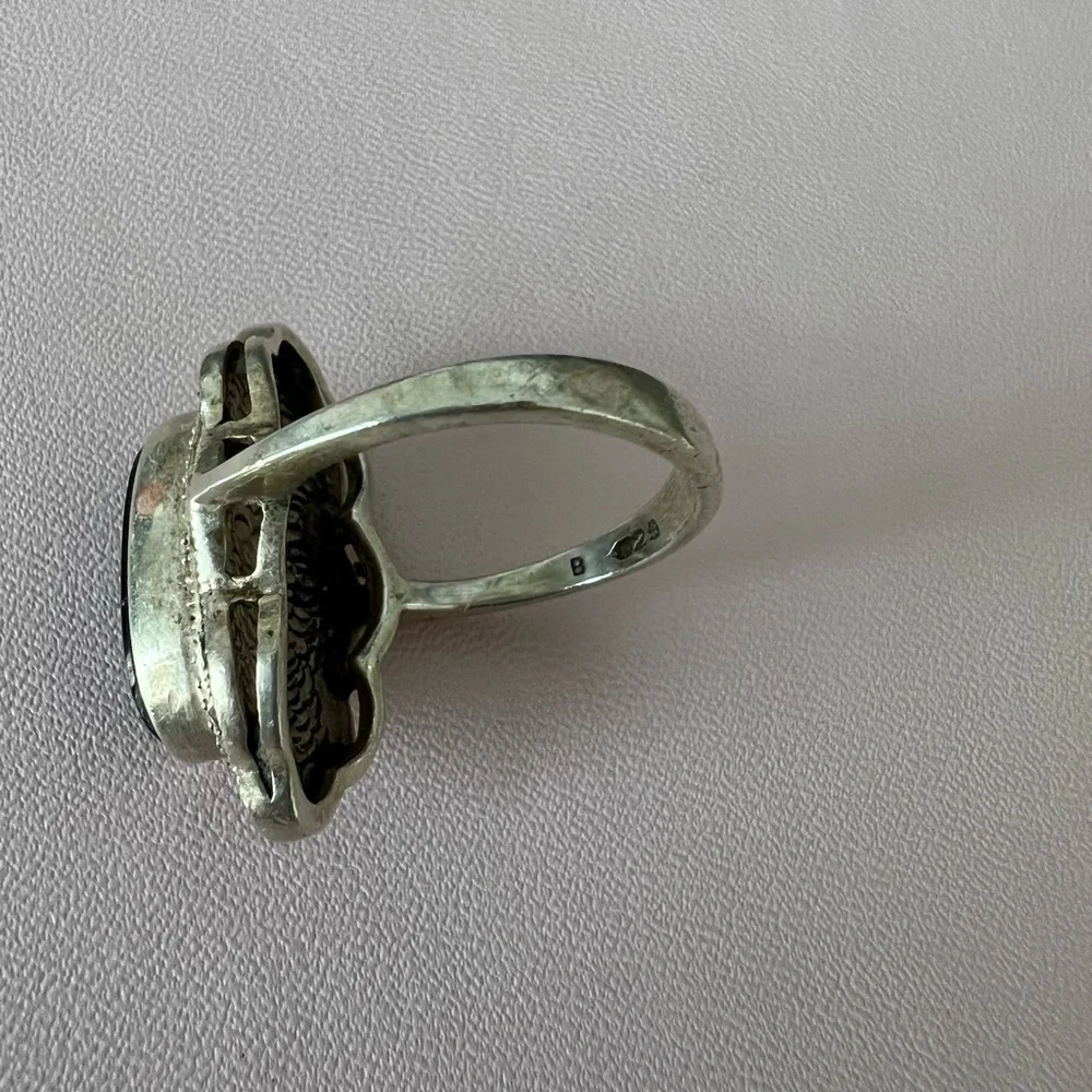 Ring - Picture 5 of 8